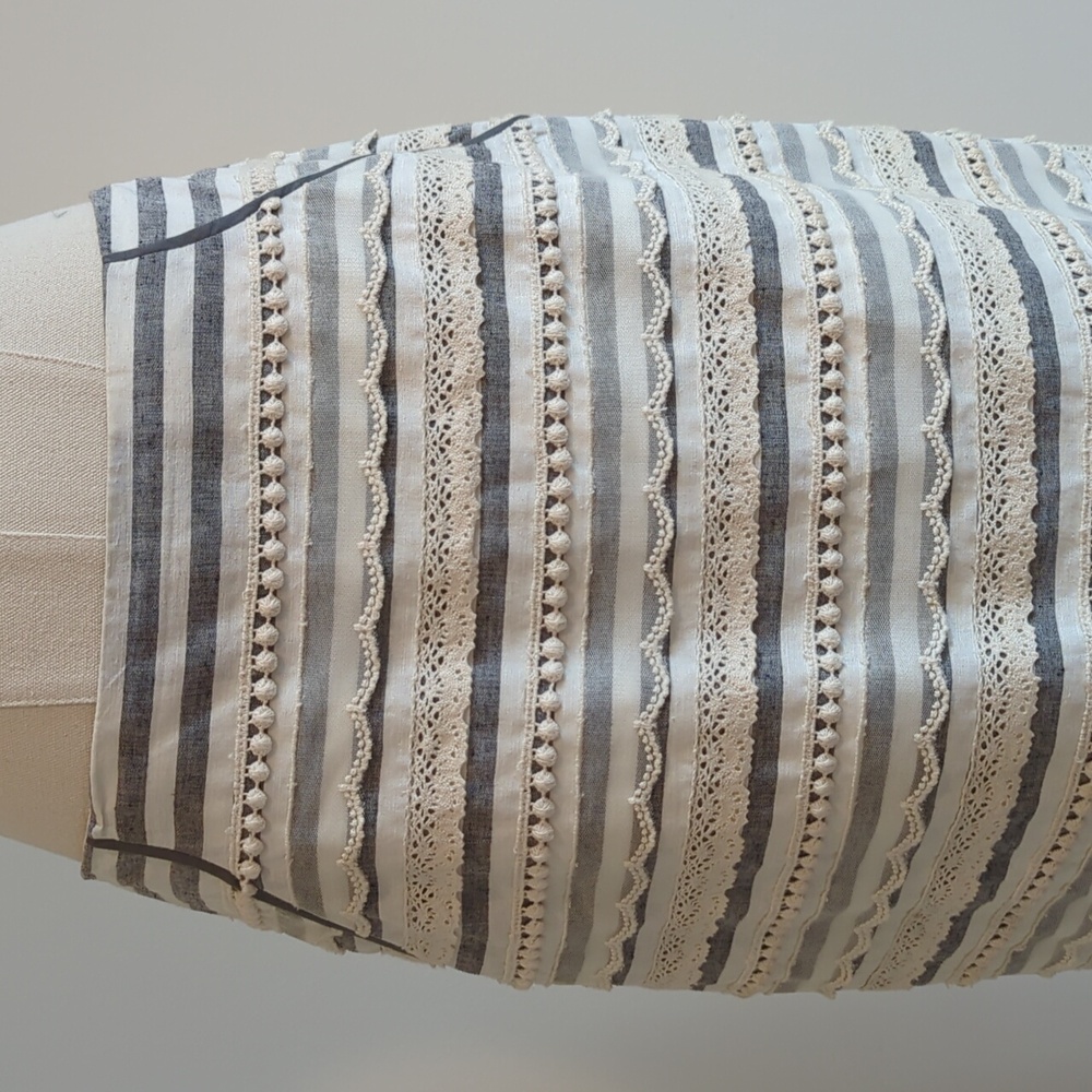 Anthropologie Tabitha size 4 gray and ivory skirt